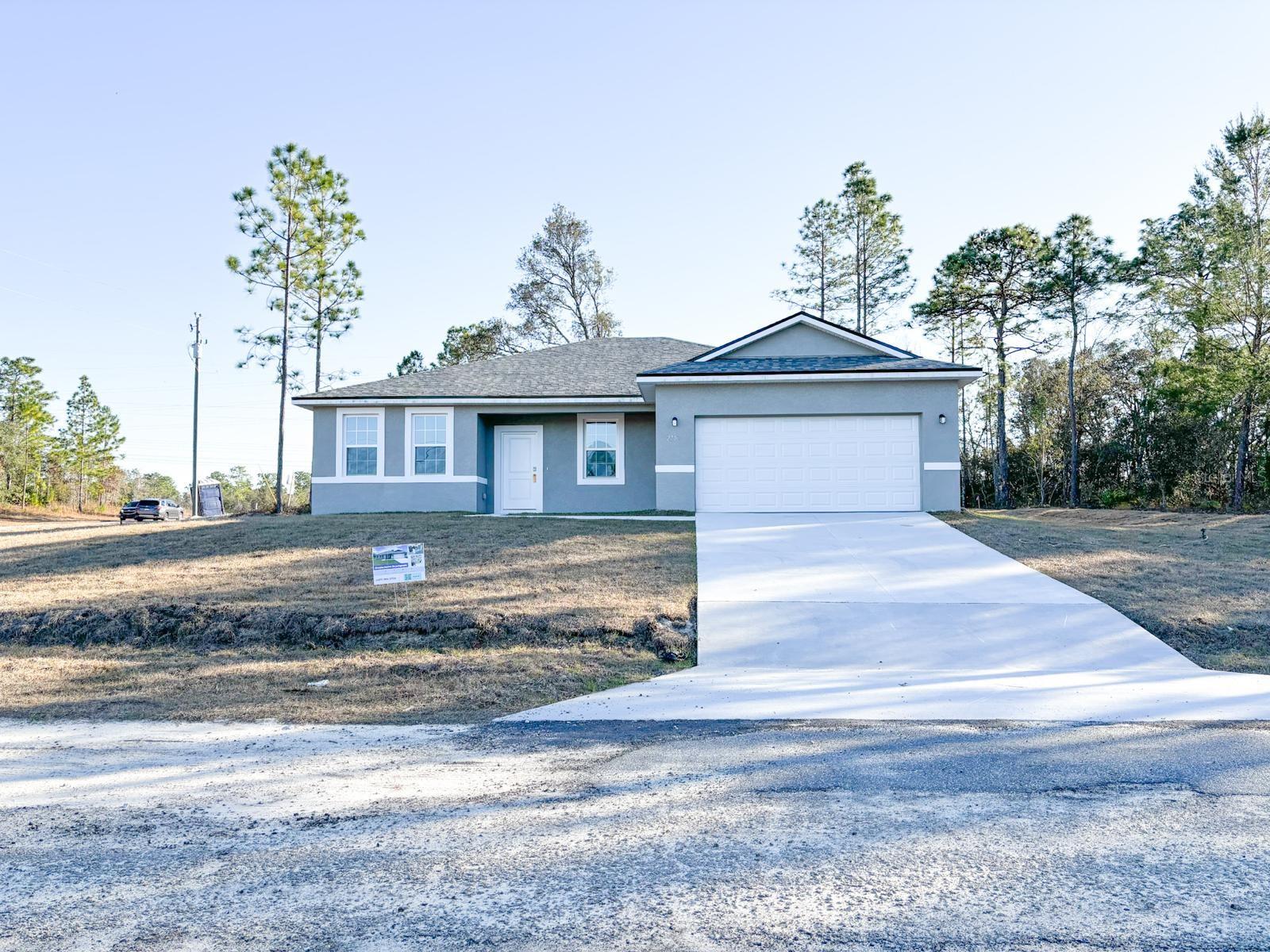 2701 W TRACY CT