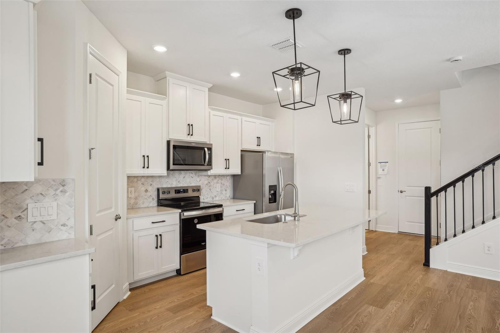 5099 RAILROAD VINE ALY