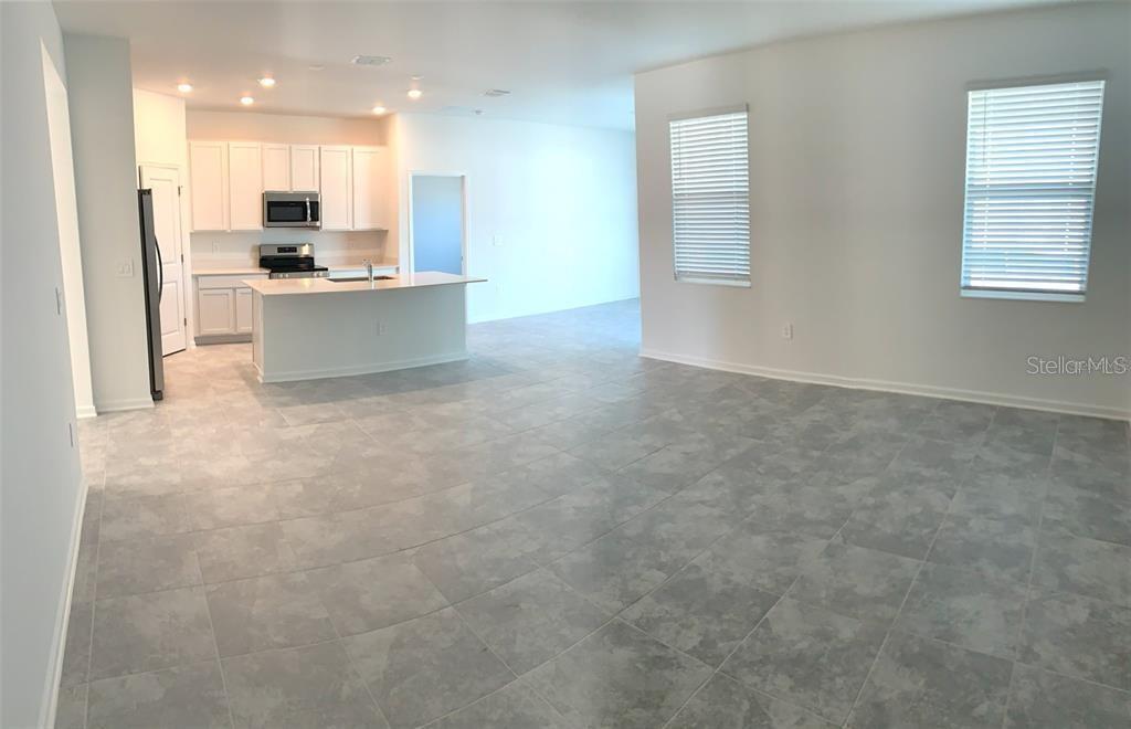 1374 BRENTWOOD DR