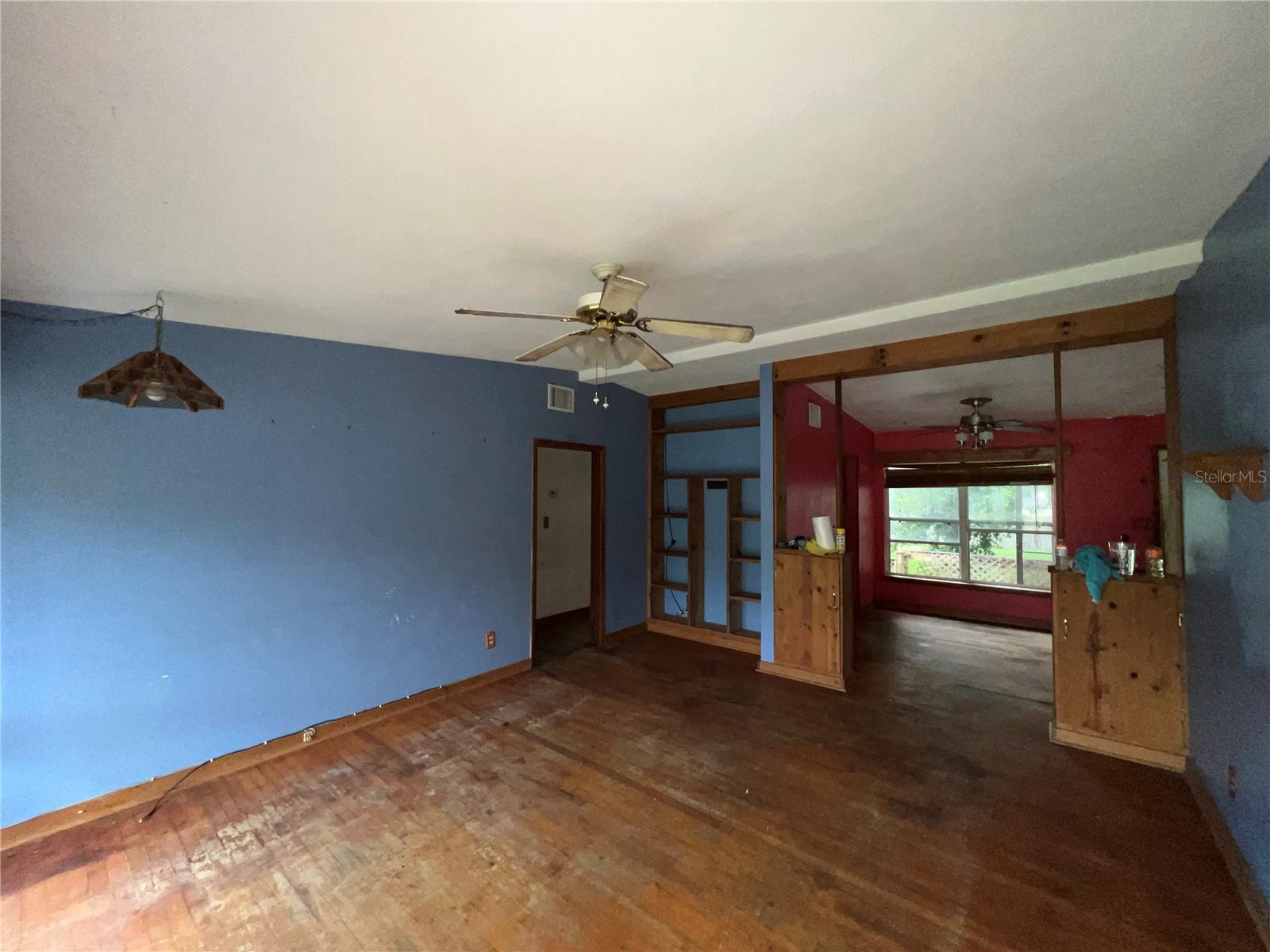 728 SPRINGVIEW DR