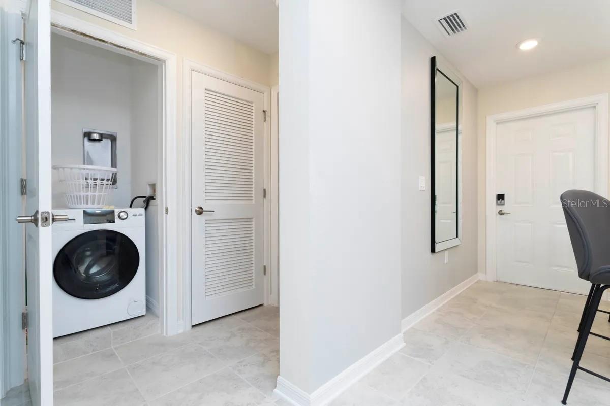 3161 PARADOX CIR #304