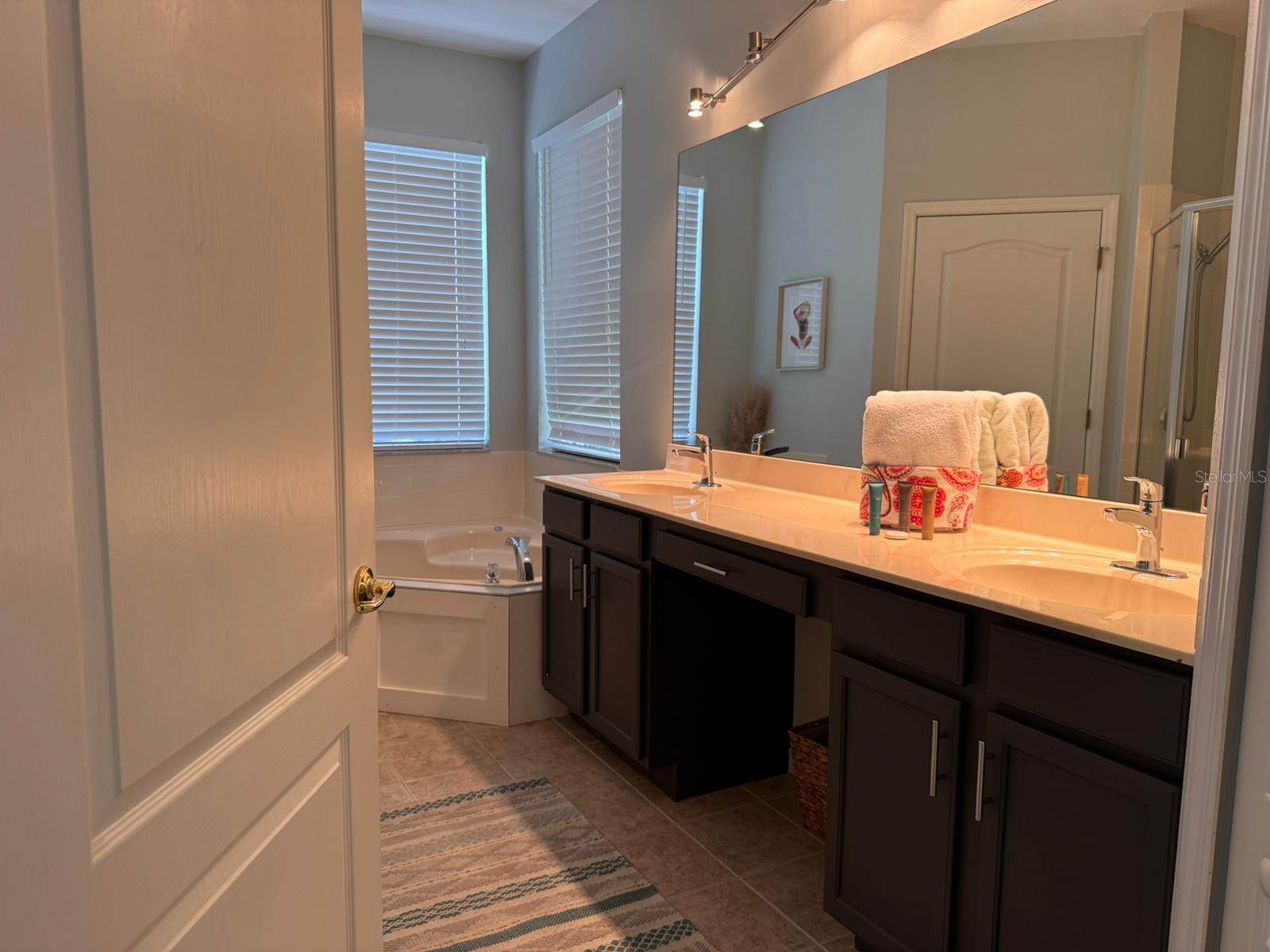 230 CAPTAIN HOOK WAY