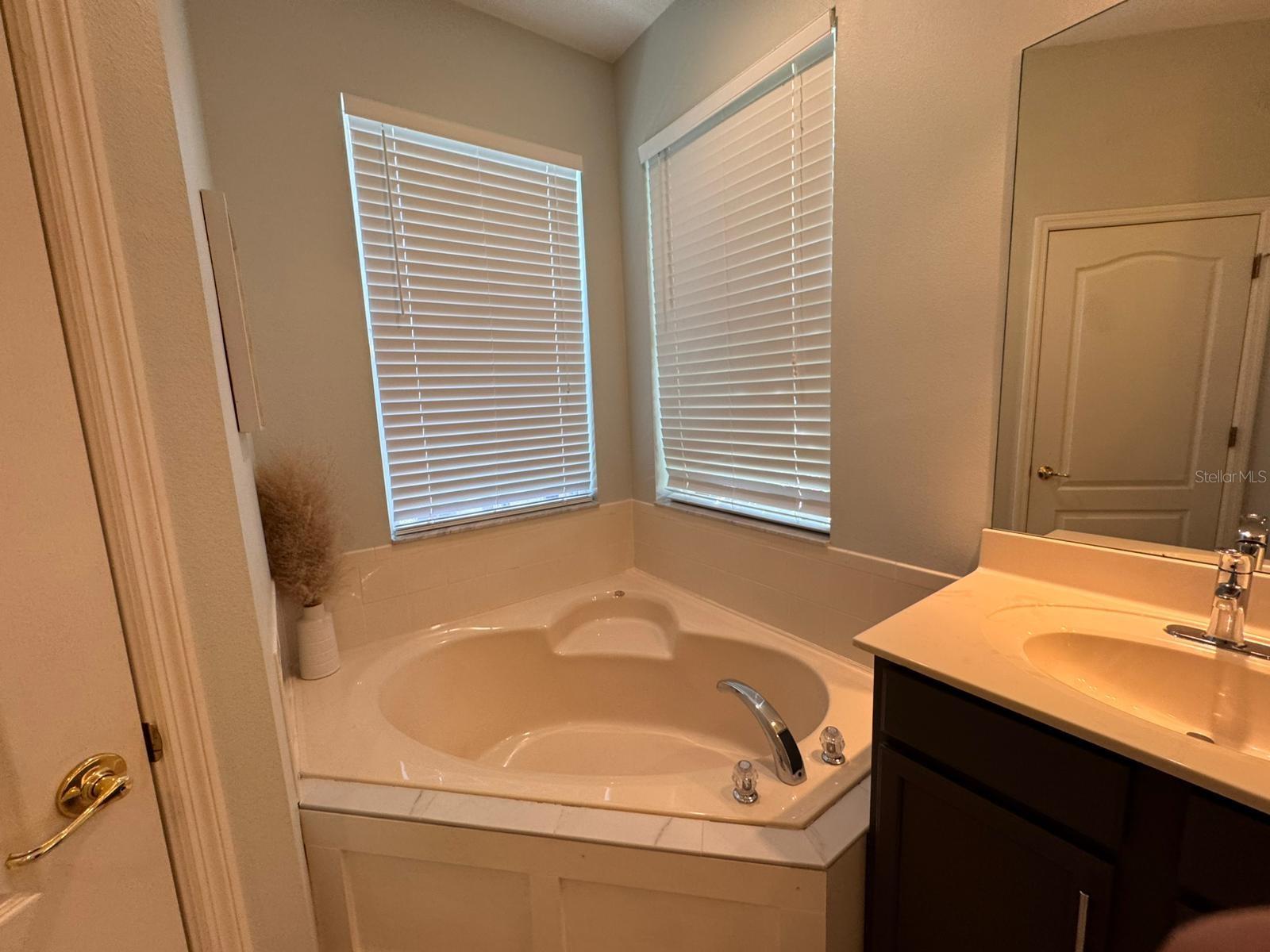 230 CAPTAIN HOOK WAY