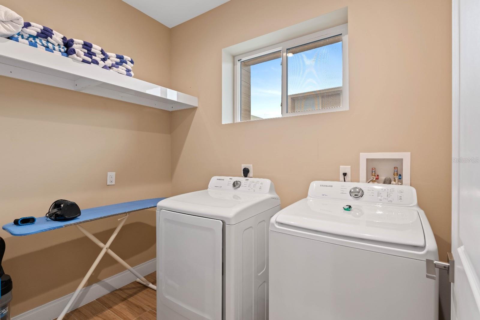 3045 ROCKEFELLER WAY