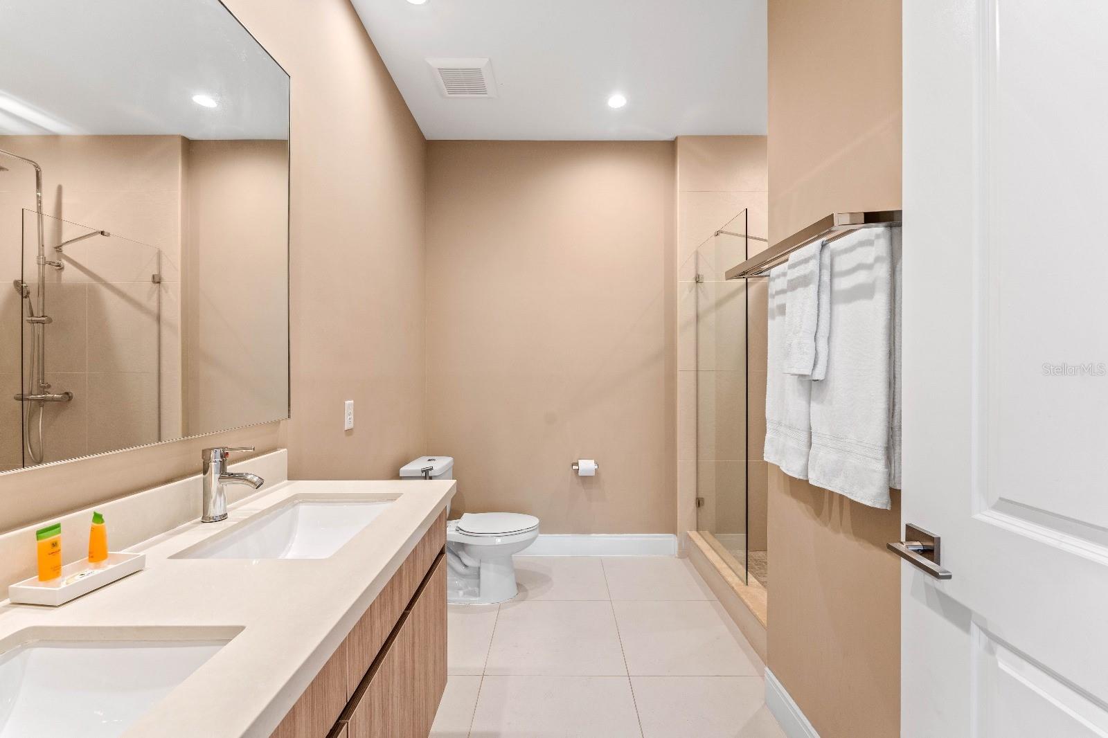 3045 ROCKEFELLER WAY