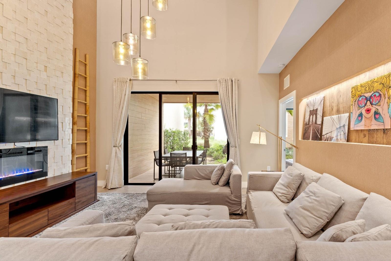 3045 ROCKEFELLER WAY