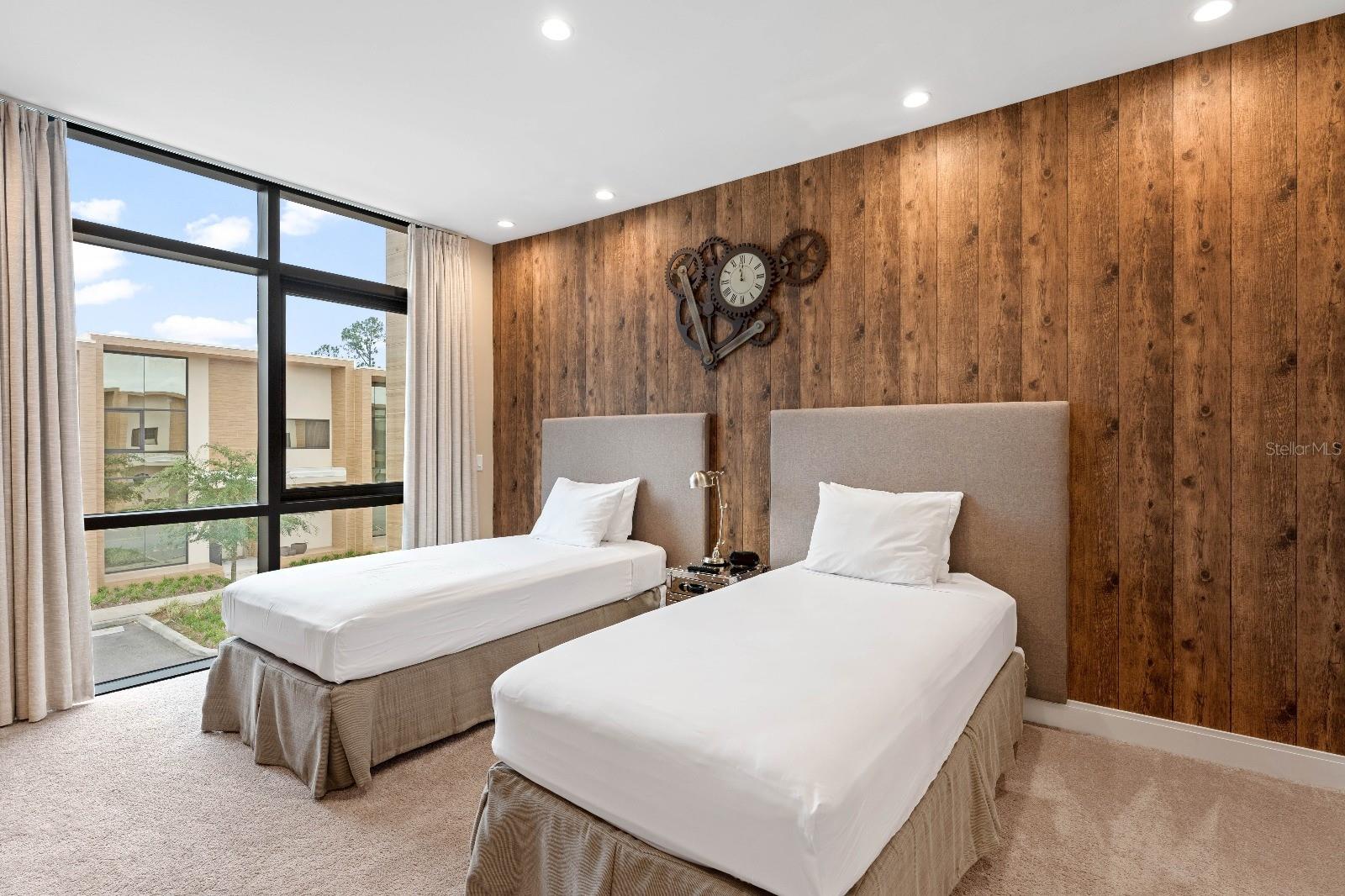 3045 ROCKEFELLER WAY