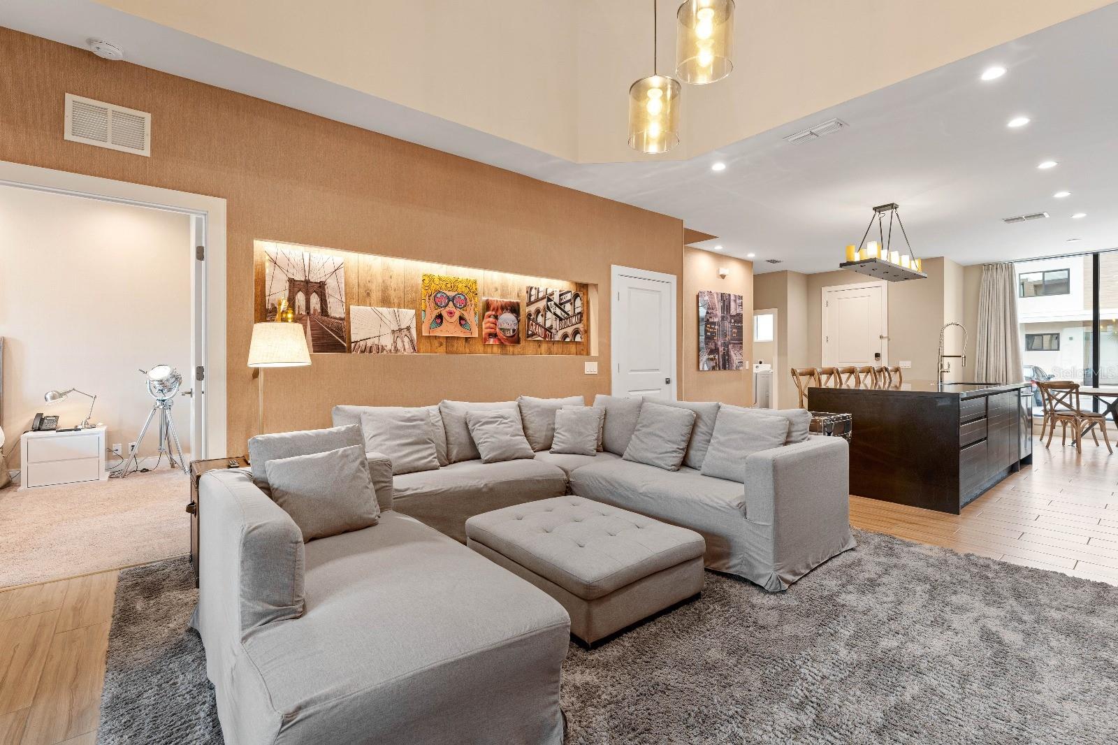 3045 ROCKEFELLER WAY