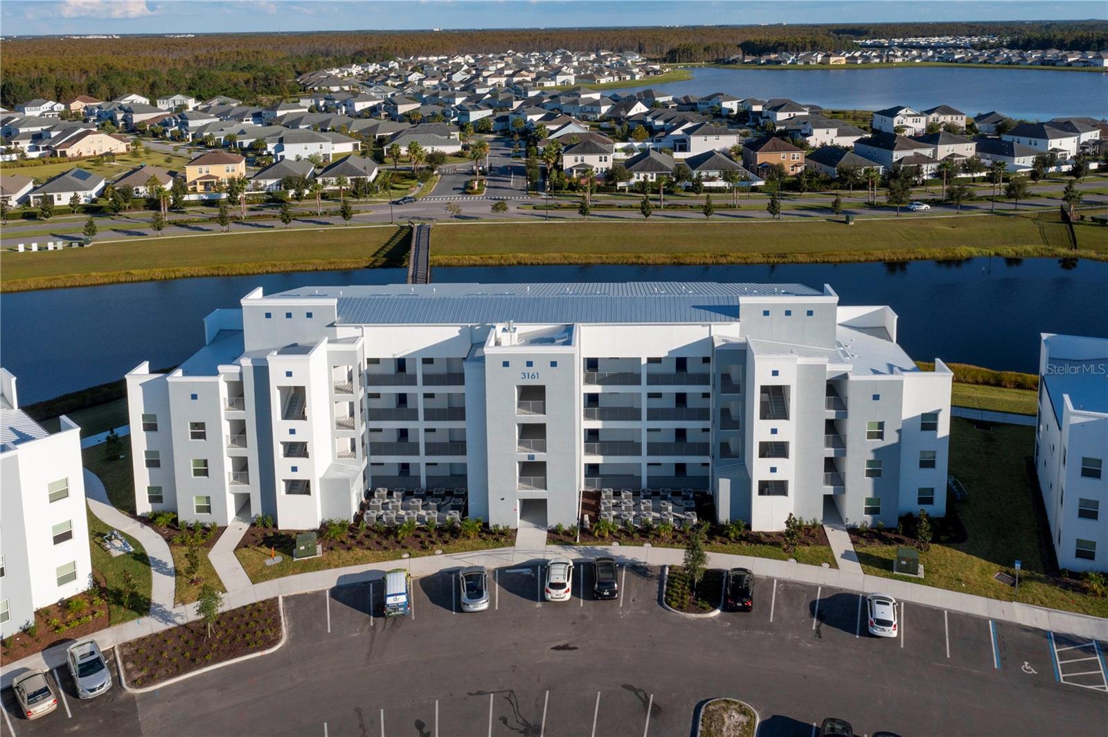 3161 PARADOX CIR #403