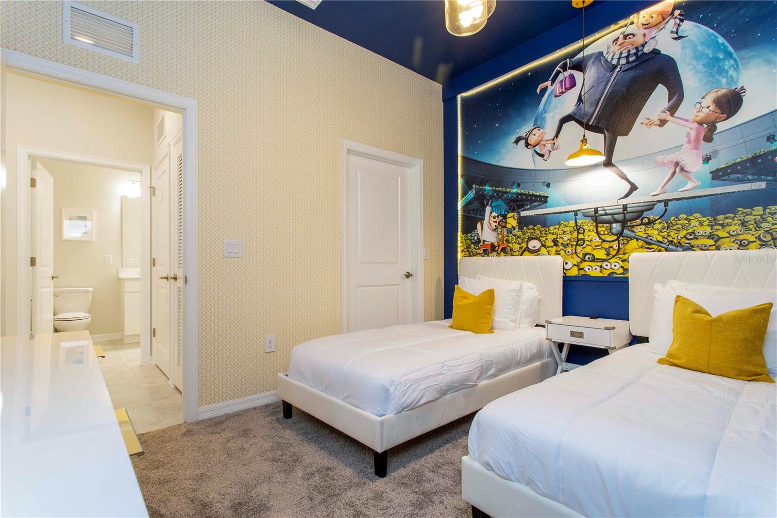 3161 PARADOX CIR #403