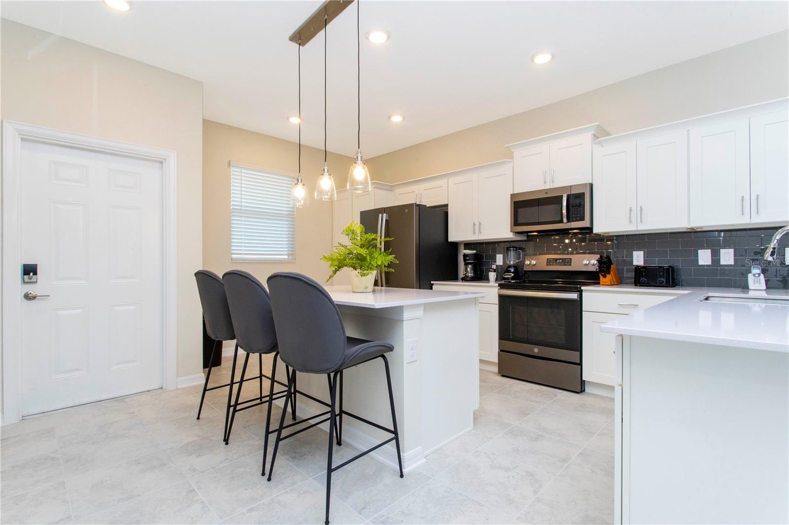 3161 PARADOX CIR #403