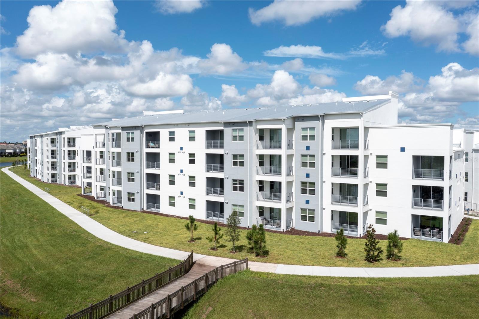 3161 PARADOX CIR #403