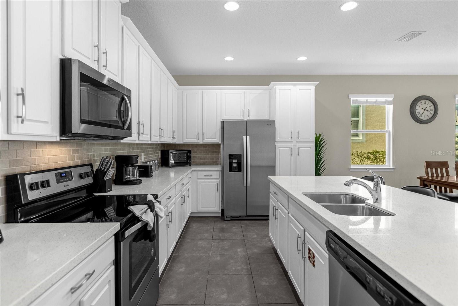 1555 CAREY PALM CIR