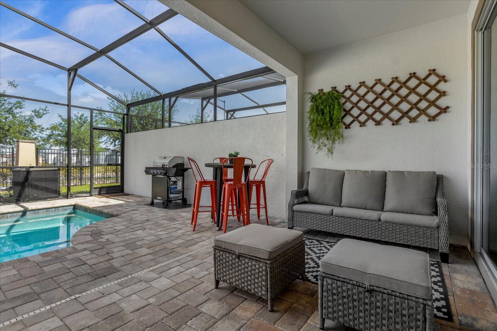 1555 CAREY PALM CIR