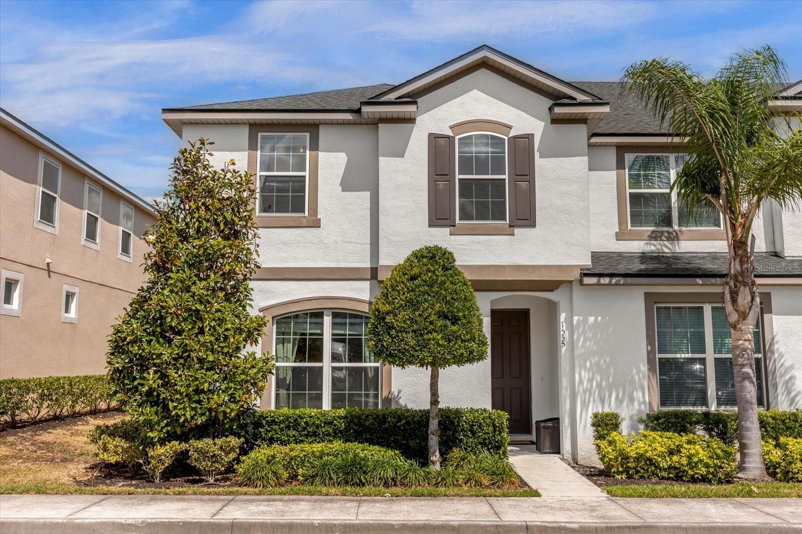 1555 CAREY PALM CIR