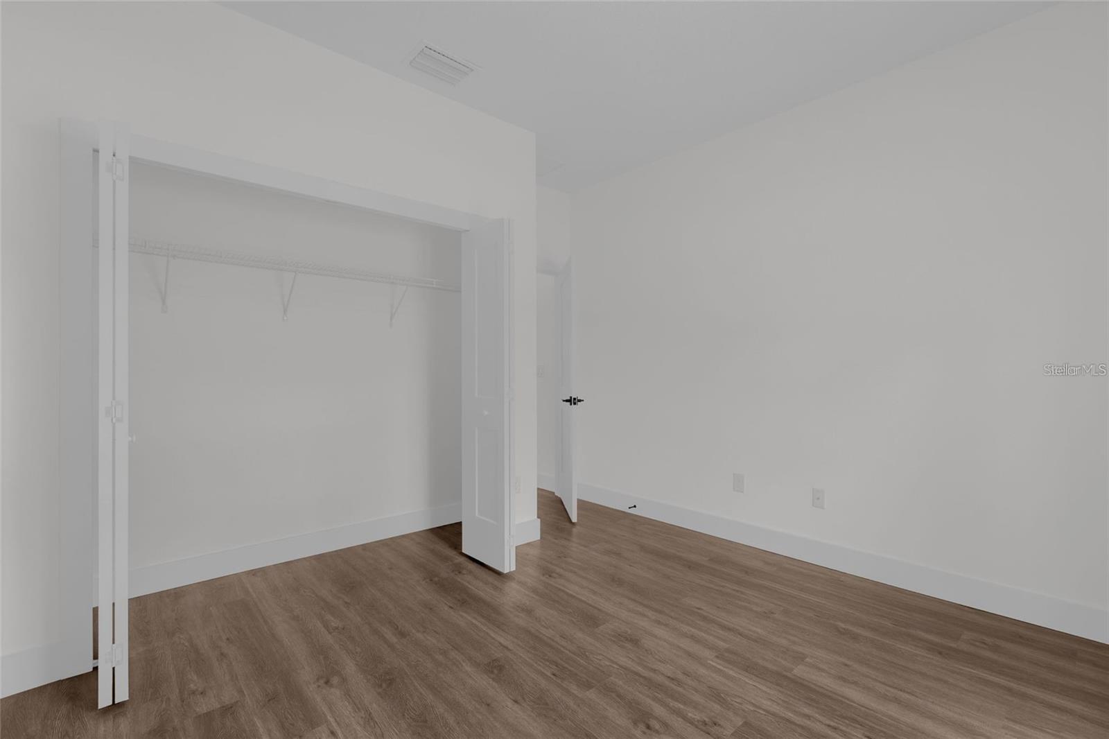 6476 N SANDBORN LOOP