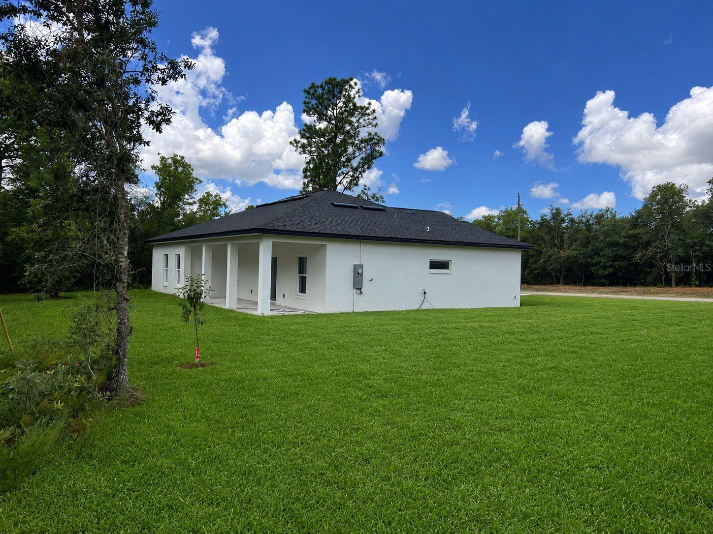 7325 N GALT PT