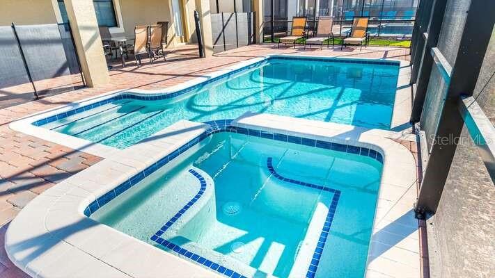 1495 ROLLING FAIRWAYS DR