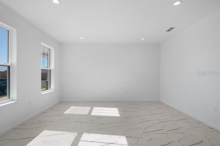 1601 PINECLIFF DR