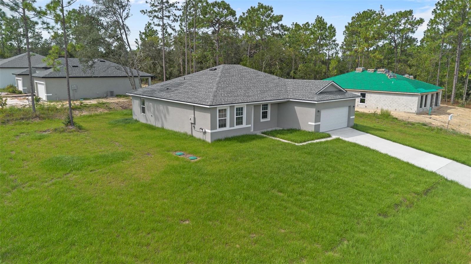 2701 W TRACY CT