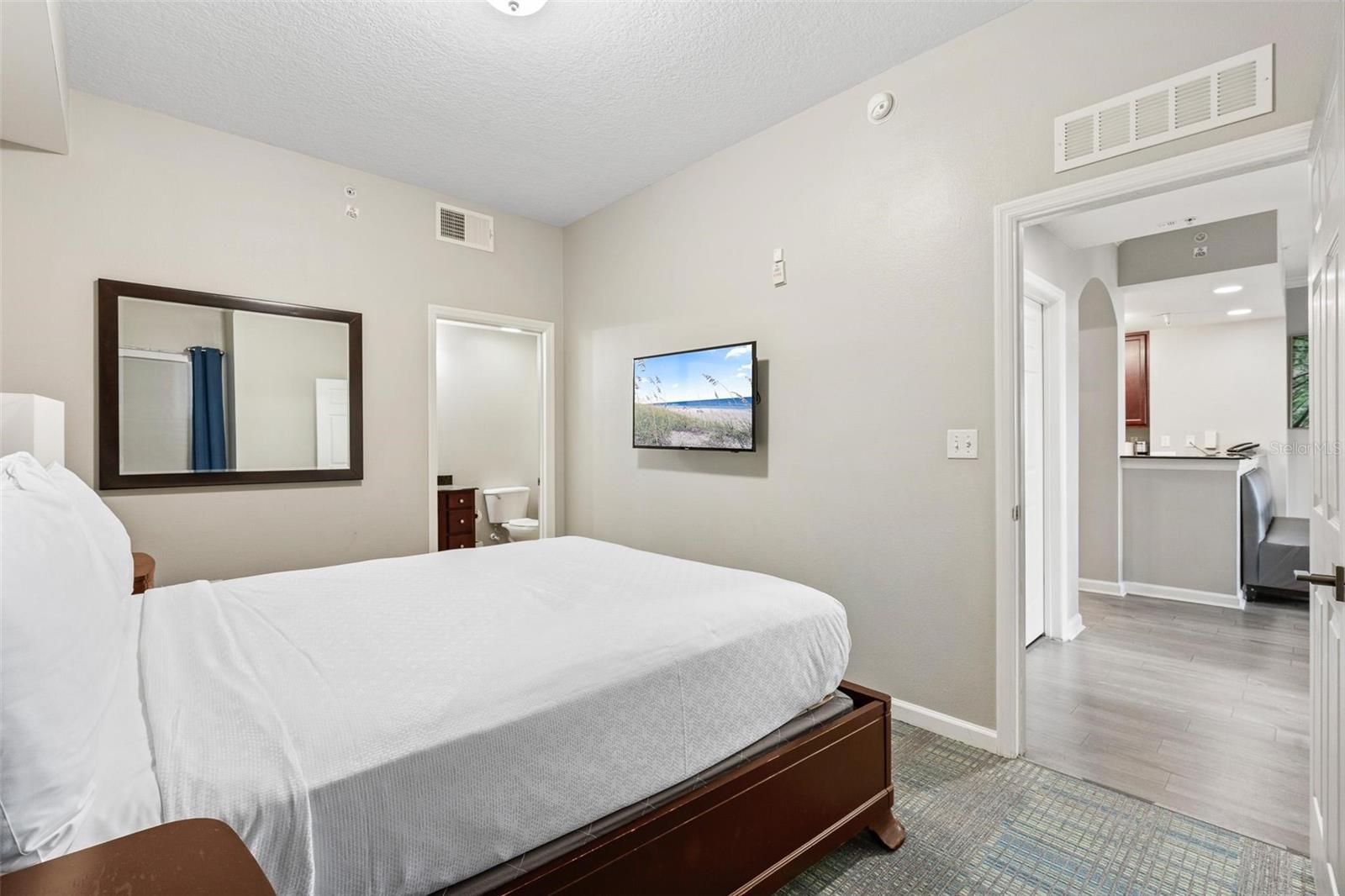 14501 GROVE RESORT AVE #1629