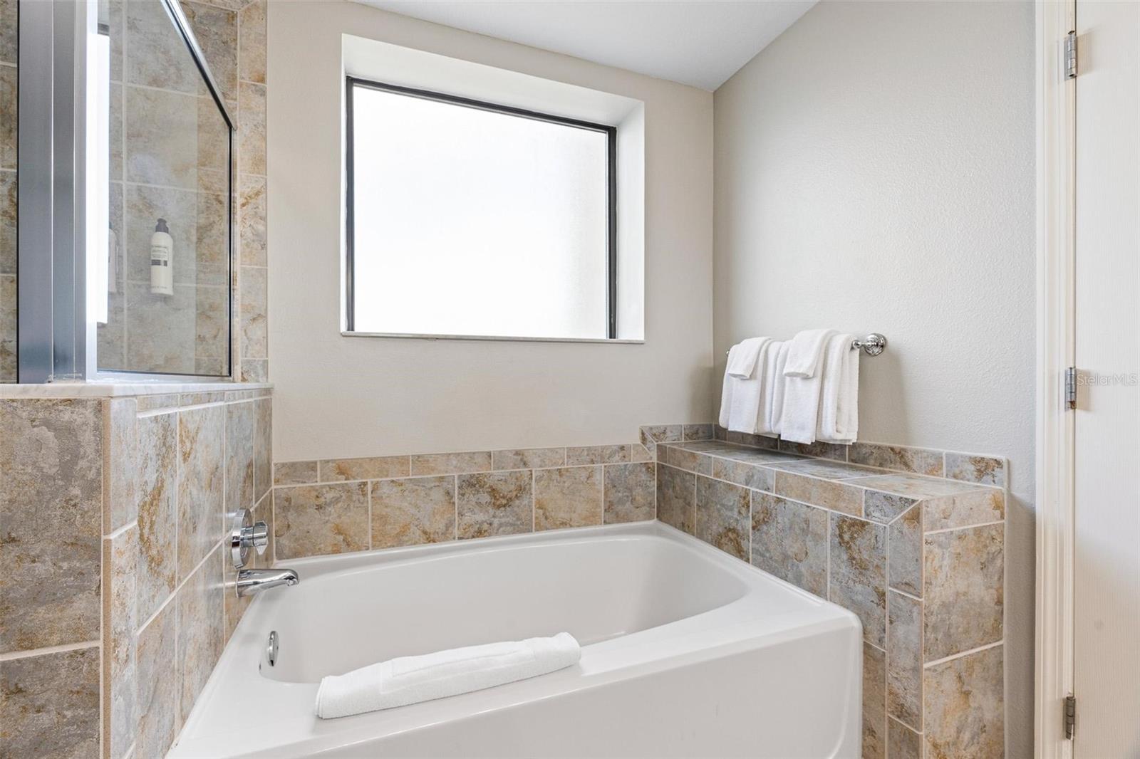 14501 GROVE RESORT AVE #1629