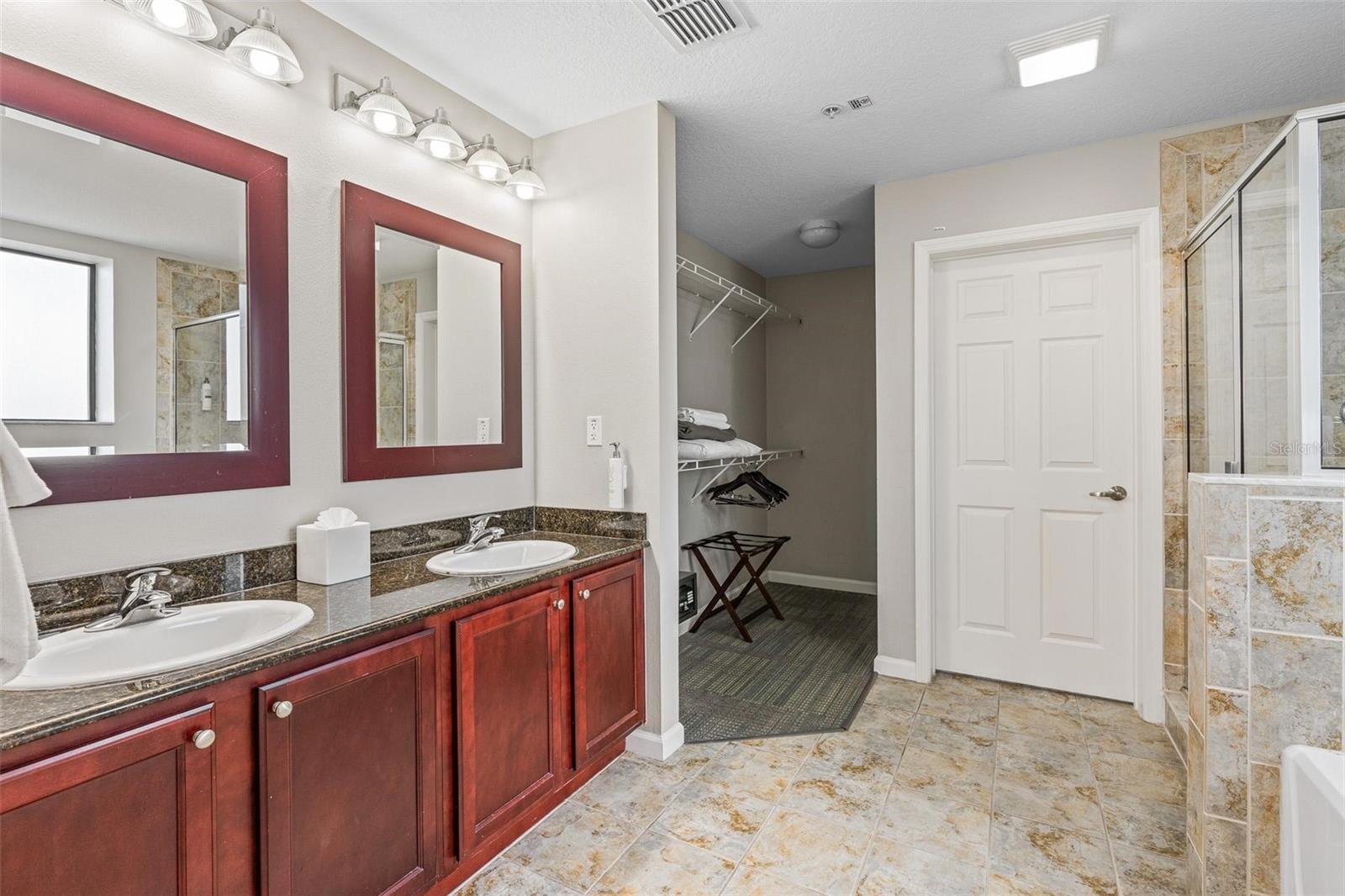 14501 GROVE RESORT AVE #1629