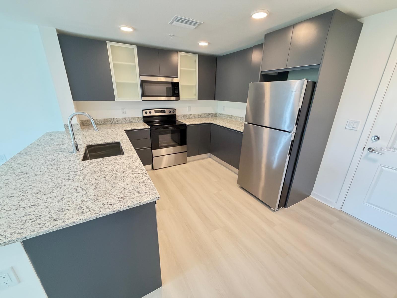 5587 MILLENIA PARK BLVD #518