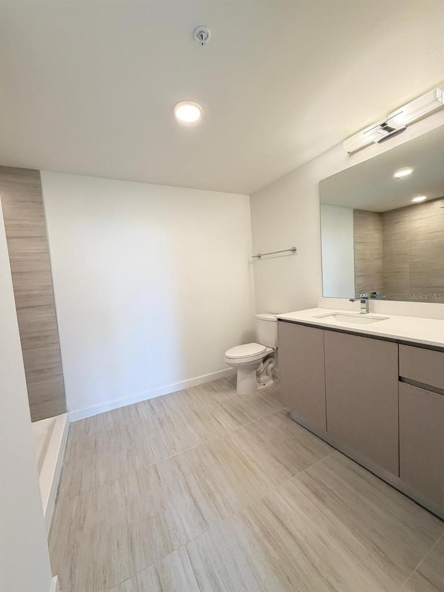 5587 MILLENIA PARK BLVD #418