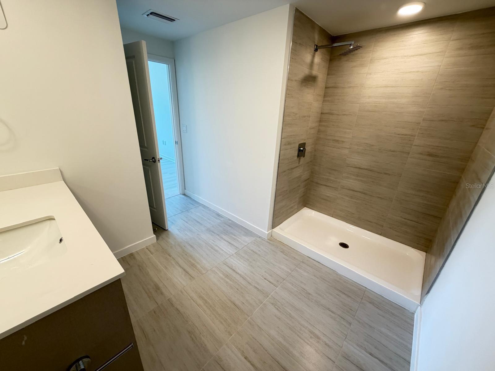 5587 MILLENIA PARK BLVD #418
