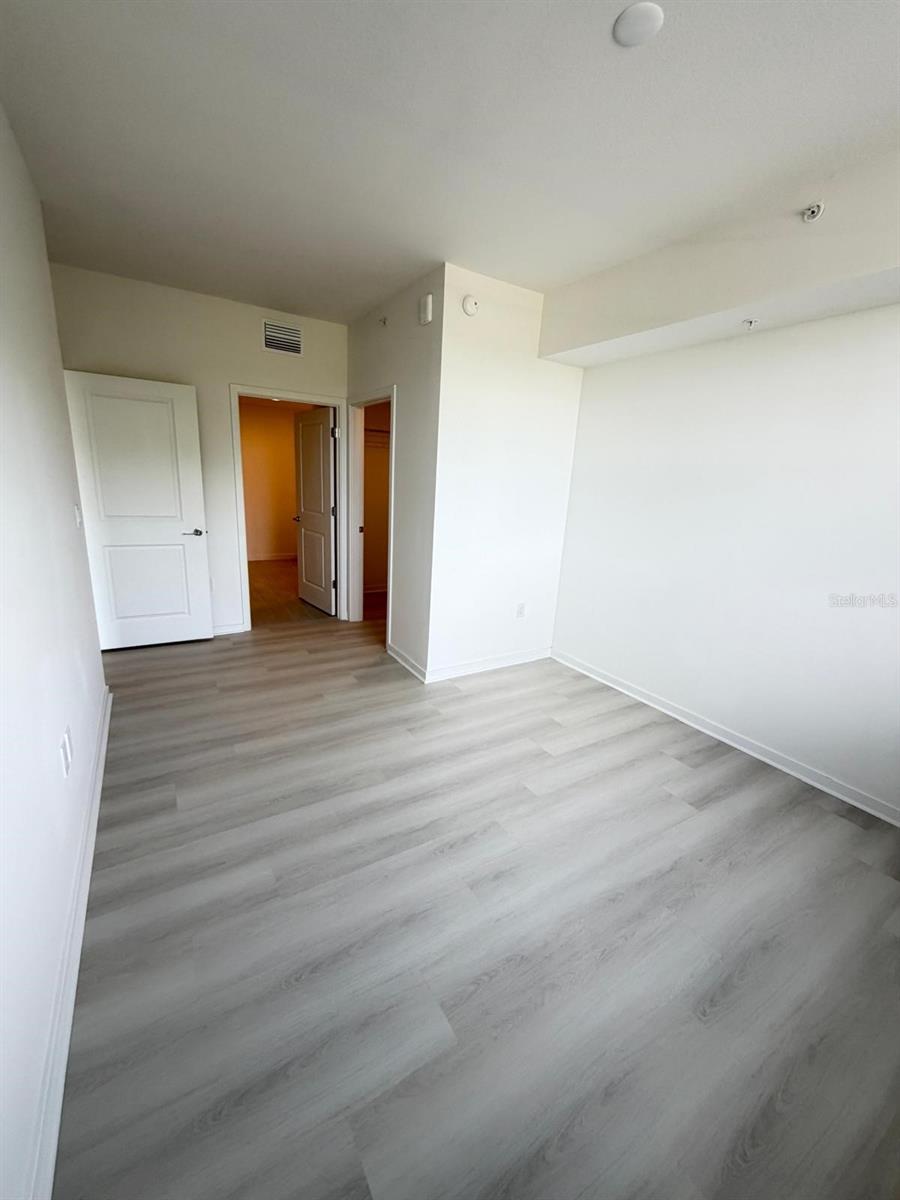 5587 MILLENIA PARK BLVD #418