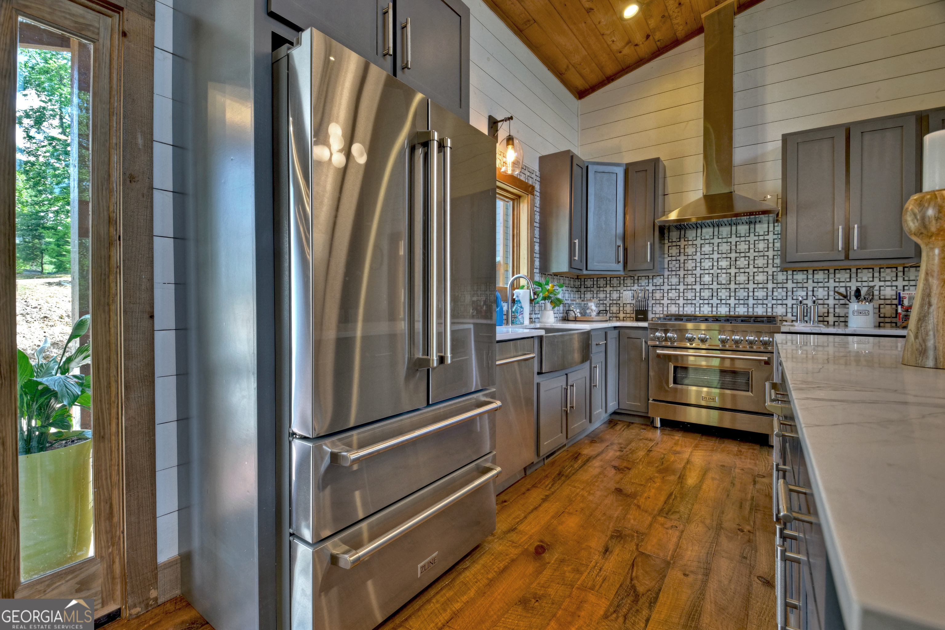 590 Deer Crest Road No Street Suffix