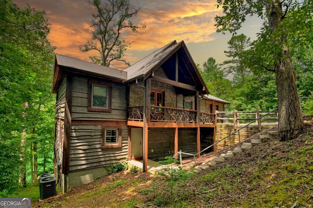 455 Misty Mountain Trail
