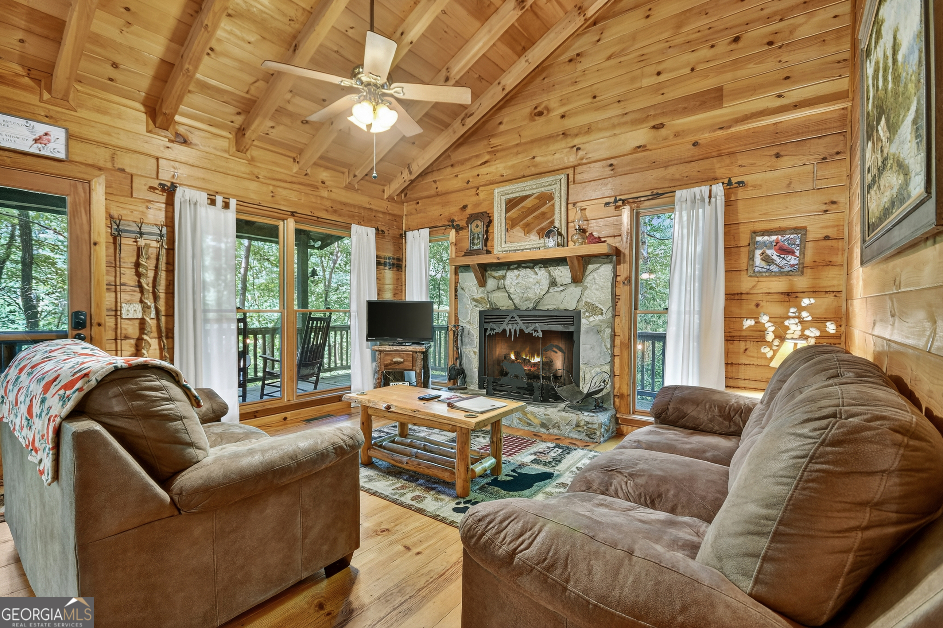135 Tomahawk Trail
