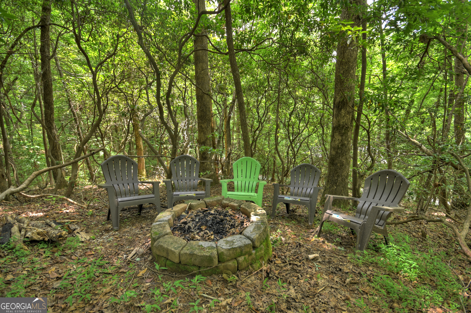 135 Tomahawk Trail
