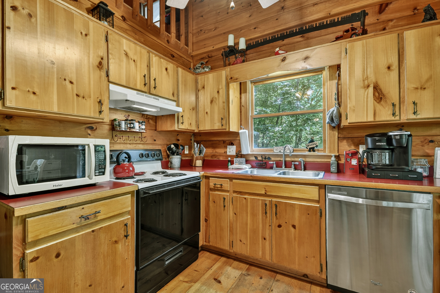 135 Tomahawk Trail