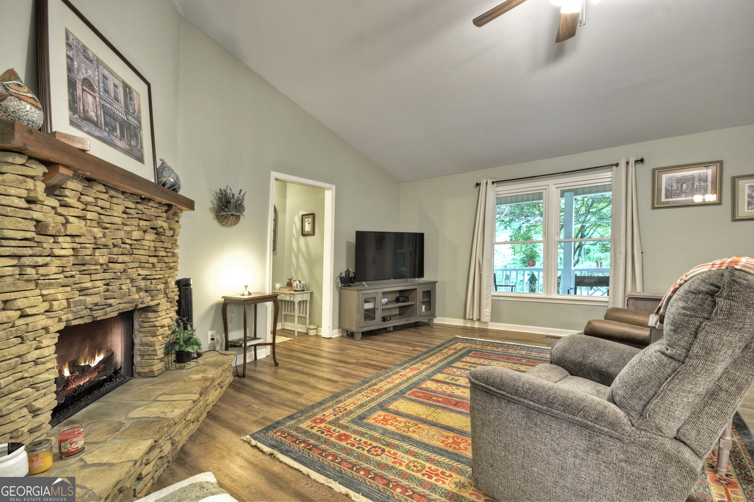 27 Ivy Street # 1113