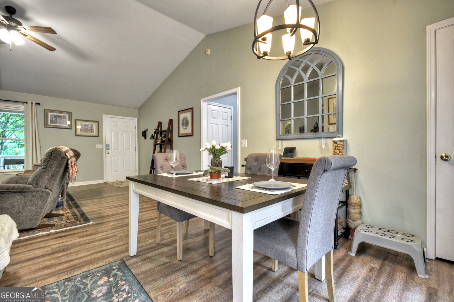 27 Ivy Street # 1113