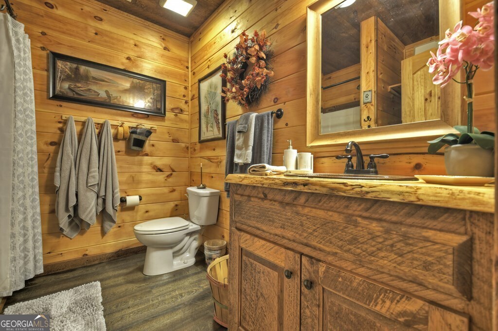 302 Indian Ridge Road