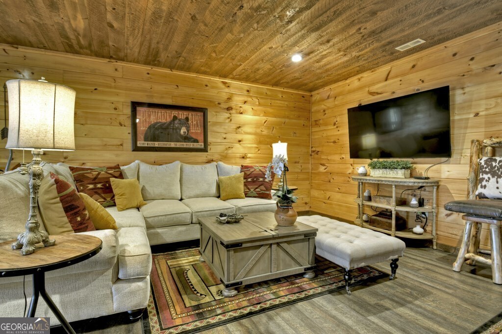 302 Indian Ridge Road