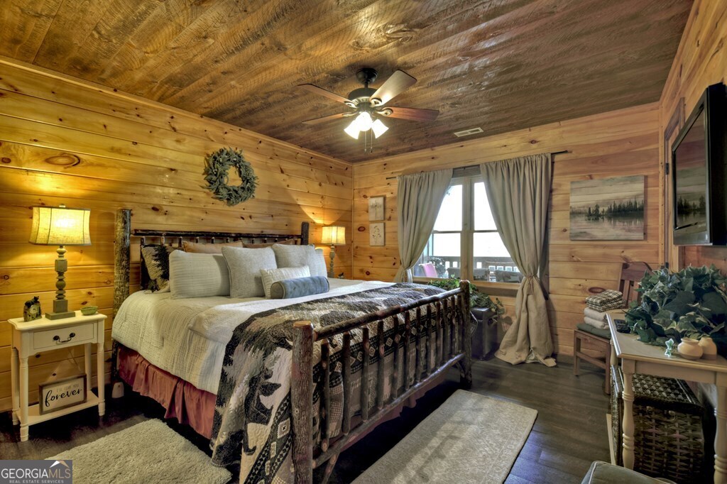 302 Indian Ridge Road