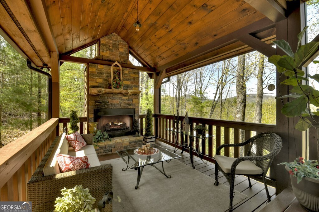 302 Indian Ridge Road