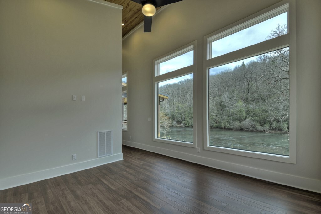 494 Riverbend Manor