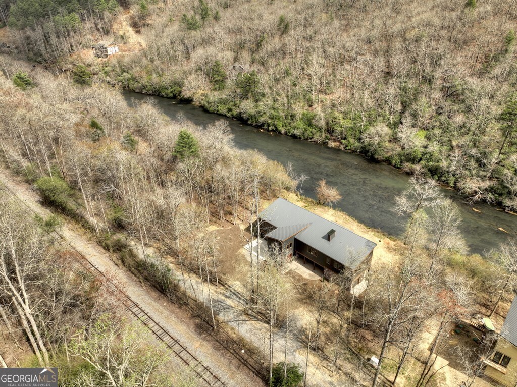 494 Riverbend Manor