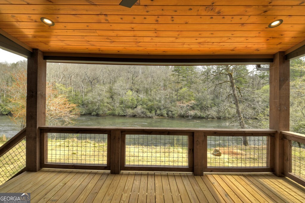 494 Riverbend Manor
