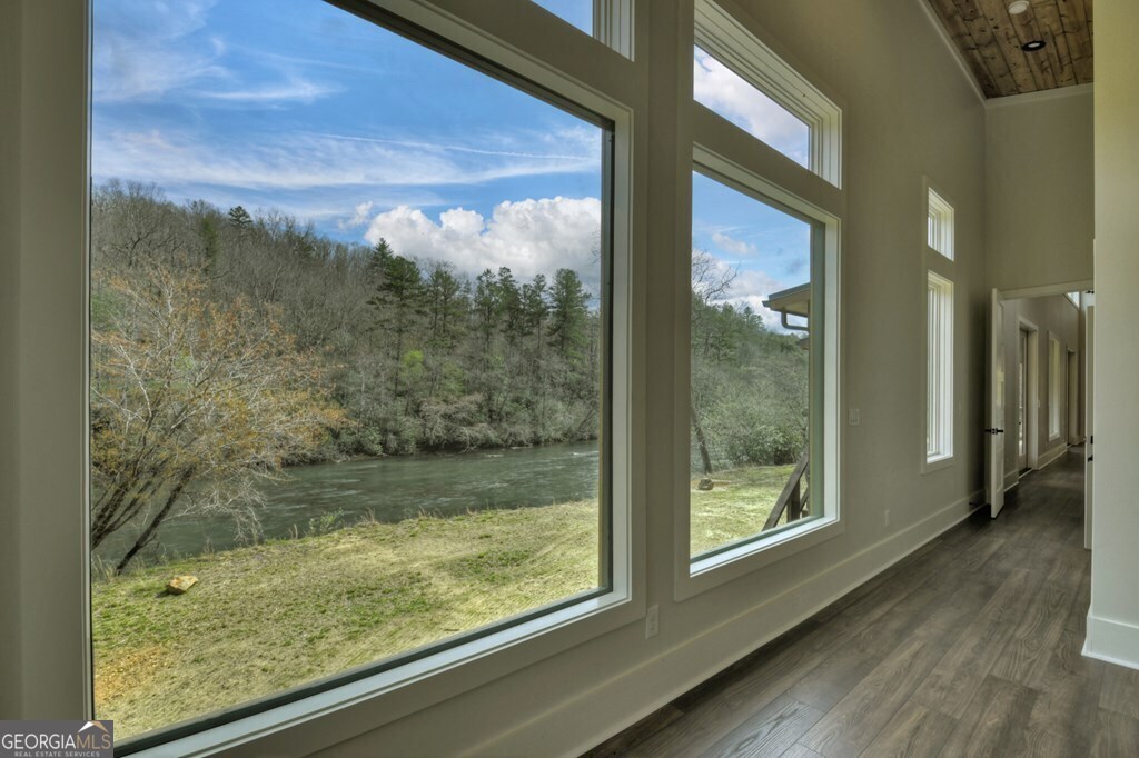 494 Riverbend Manor