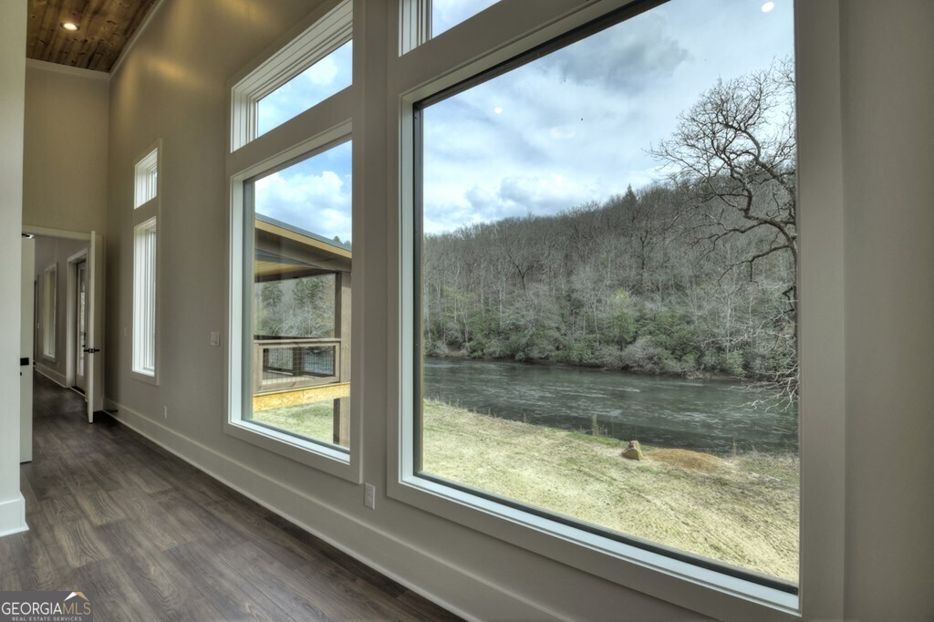 494 Riverbend Manor