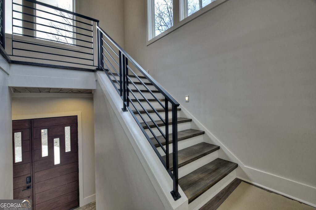 494 Riverbend Manor