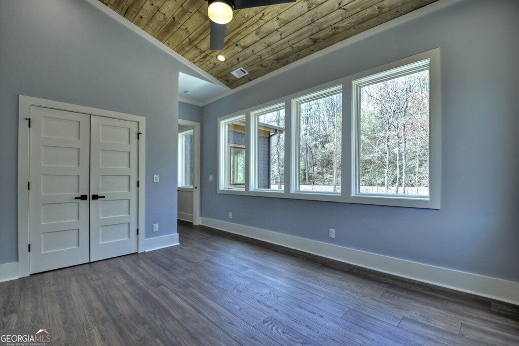494 Riverbend Manor