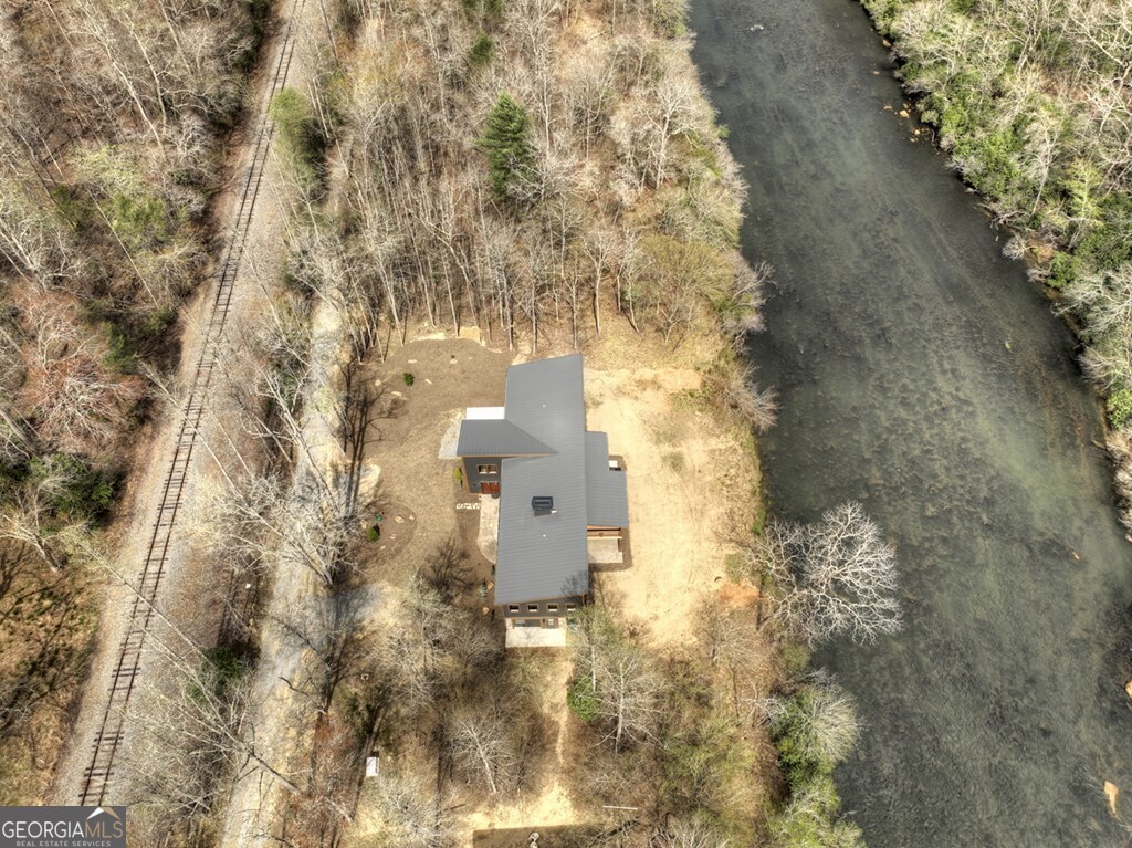 494 Riverbend Manor